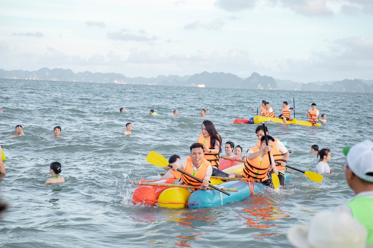 hành trình truy tìm ngọc báu ngoài đại dương