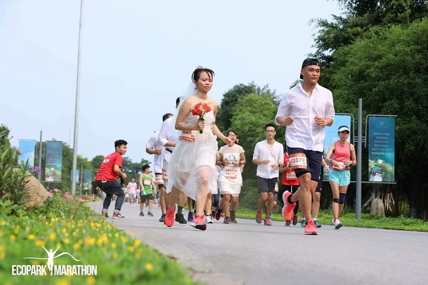 24-ecobaent-runners-xuat-sac-can-dich-giai-chay-ecopark-marathon-2019-7