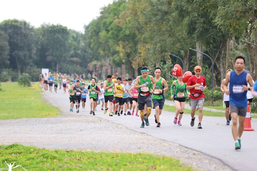 24-ecobaent-runners-xuat-sac-can-dich-giai-chay-ecopark-marathon-2019-9