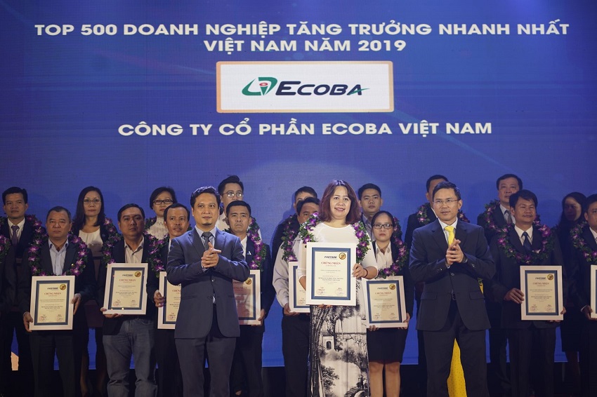 ecoba-viet-nam-nhan-giai-top-500-doanh-nghiep-tang-truong-nhanh-nhat-viet-nam-1