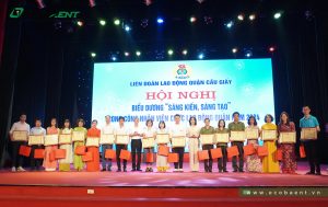 CBNV Ecoba ENT được vinh danh trong Hội nghị biểu dương “Sáng kiến, Sáng tạo tiêu biểu trong CNVCLĐ” quận Cầu Giấy năm 2024